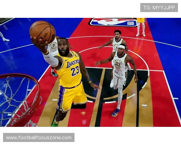 湖人詹姆斯关键时刻爆发助球队逆转勇士获胜